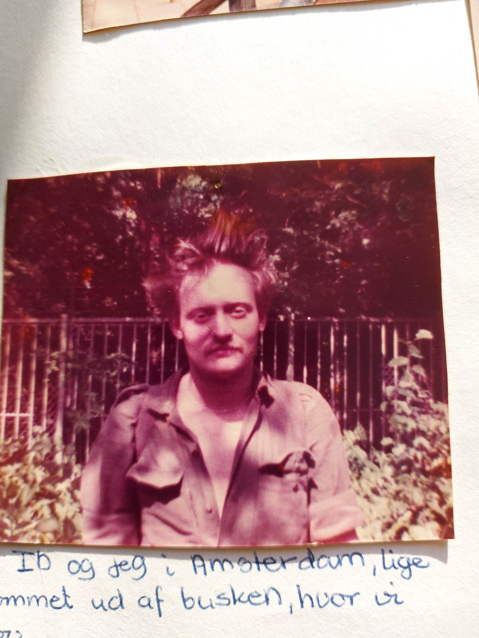 ib.jpg (256 K<img class='smiley' style='width:20px;height:20px;' src='../../images/smiley/cool.svg' alt='Cool'>